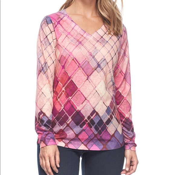 FDJ MODERN ARGYLE PRT V NECK TOP - Picture 1 of 2